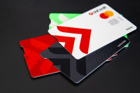 UniCredit прелази на Mastercard Touch картице приступачне за слијепе и слабовиде особе