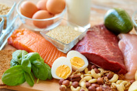 Колико протеина заправо требате јести сваки дан да бисте изгубили тежину?
