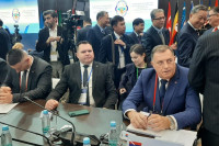 Додик на форуму у Санкт Петербургу: Српска директно изложена притисцима