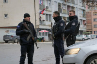 Ухапшене три особе због пљачке и напада на Србина