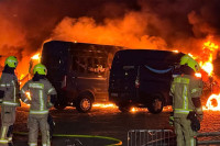 Haos u Njemačkoj zbog Praznika rada: Zapaljeno 16 vozila "Amazona"