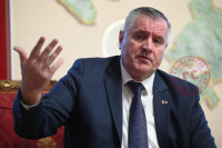 Višković: Borba svim diplomatskim sredstvima protiv rezolucije