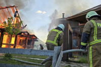 Detalji požara u "Komuni": Borba sa vatrom trajala šest sati (VIDEO)
