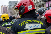 Vatrogasci protestovali, traže bonus za Olimpijske igre