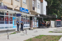 Припадници такозване косовске полиције упали у Поштанску штедионицу