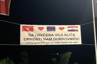 "Oprosti nam Dubrovniče": Cetinjani "peru obraz" pred Hrvatskom zbog rezolucije o Jasenovcu (FOTO)