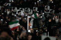 Sahrana Raisija: Stotine hiljada ljudi na ulicama Teherana, Hamnei predvodi molitvu