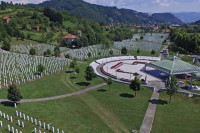 Memorijalni centar ne dozvoljava Vladi Srpske da položi cvijeće u Srebrenici