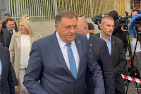 Dodik: U Srebrenici ćemo predložiti mirni razlaz