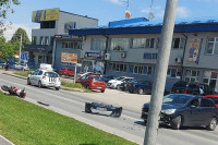Banjaluka: Povrijeđena dva tinejdžera u sudaru motocikla i auta