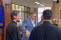Dodik ugostio učenike Srpske pravoslavne bogoslovije