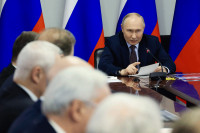 Путин: Русија увијек мора да буде корак испред непријатеља
