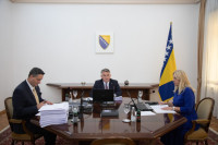Цвијановић гласала за смјену Лагумџије, Бећировић и Комшић били против