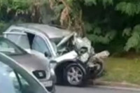 Sudar auta i autobusa: Poginuo vozač, povrijeđeno 30 osoba (VIDEO)
