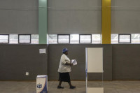 Јужноафриканци гласају на најнеизвјеснијим изборима од краја апартхејда