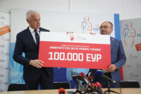 Divan gest: FK Crvena zvezda donirao 100.000 evra Dječijoj klinici u Tiršovoj