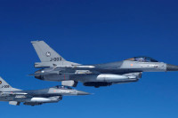 Холандија поклања 24 авиона Ф-16 Украјини