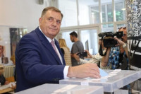 Dodik glasao u Beogradu