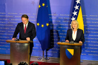 Вархељи: ЕУ спремна за прву траншу из плана раста, али чека се буџет институција БиХ