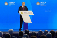 Путин: Земље БРИКС-a праве своју платну инфраструктуру независно од западне