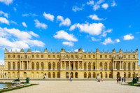 Избио пожар у дворцу у Версају, неколико стотина посјетилаца евакуисано
