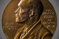 Нобеловац оптужен за проневјеру и прање новца