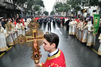 Slava prestonice: U Beogradu krenula litija ispred Vaznesenjske crkve