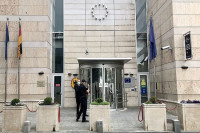 Delegacija EU reagovala na prijetnje Heleza