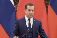 Medvedev: Kijevu bolje da prihvati Putinov prijedlog