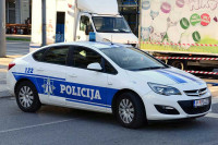 Vozila crnogorske policije imaće natpis i na ćirilici