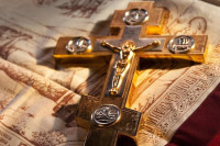 Duhovske zadušnice: Šta pravoslavni vjernici danas treba da urade