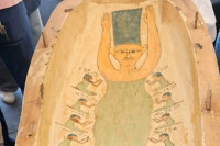 Лик Марџ Симпсон откривен на саркофагу египатске мумије?