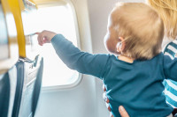 Путујете авионим са бебом: Ево шта би требало да знате
