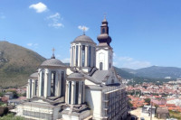 Саборни храм Свете Тројице у Мостару прославио крсну славу (ФОТО)