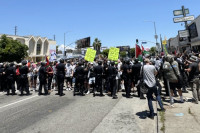 Sukob propalestinskih demonstranata i pristalica Izraela u Los Anđelesu