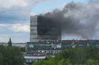 Drama kod Moskve: Radnici zarobljeni u zgradi koja gori! (VIDEO)