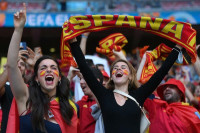 Шпанци загрмили са трибина у Дизелдорфу: Косово - Србија! (ВИДЕО)