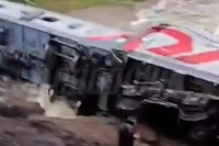 Драма у Русији: Воз са 232 особе излетио из шина, велики број повријеђених (ВИДЕО)