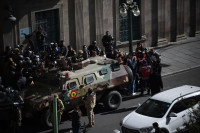 Боливијски званичници: У току покушај државног удара (ВИДЕО)