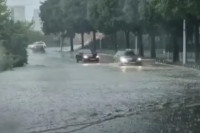 Jako nevrijeme pogodilo Doboj, poplavljene ulice (VIDEO)
