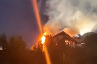 Детаљи пожара у сарајевском насељу: На терену ватрогасци, полиција и хитна помоћ