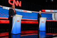 Анкета CNN-a: Трaмп “помео” Бајдена у хаотичној дебати