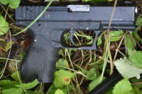 Пријетећи пиштољем из три маркета украо скоро 19.000 КМ