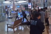 Teroristički napad u tržnom centru u Izraelu (VIDEO)