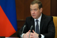Medvedev: Ugovore sa vojskom potpisalo 190.000 ljudi
