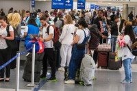 Група туриста из Црне Горе "заробљена" на аеродорму, због активирања Етне