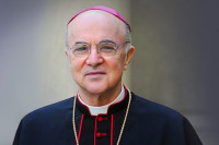 Papin protivnik nadbiskup Vigano ekskomuniciran