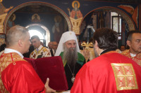Патријарх Порфирије стигао у Братунац, почела литургија