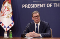 Vučić: Nedvosmisleni pozivi na rat u Potočarima