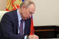 Захарова: Покушај атентата на Путина припреман америчким новцем